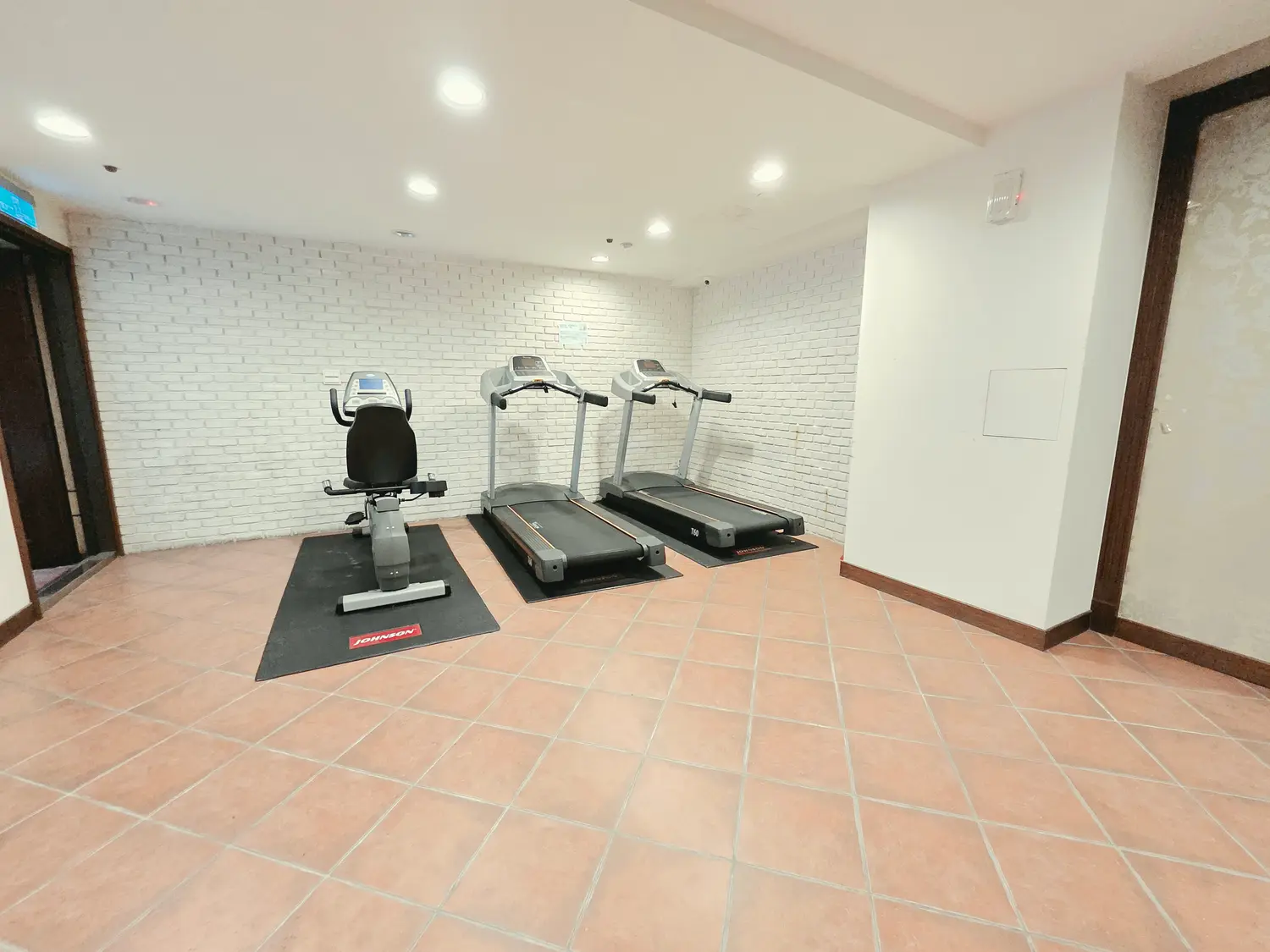 1 room apartment for rent in Daan District, Taipei City | NT$ 33 000 | 13 ping slide 9