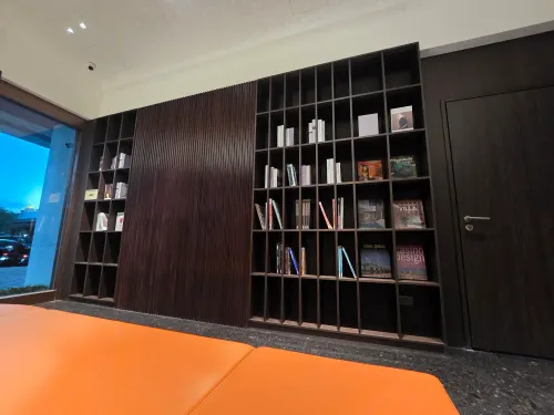 1 room apartment for rent in Zhongshan District, Taipei City | NT$ 43 000 | 7 ping slide 12