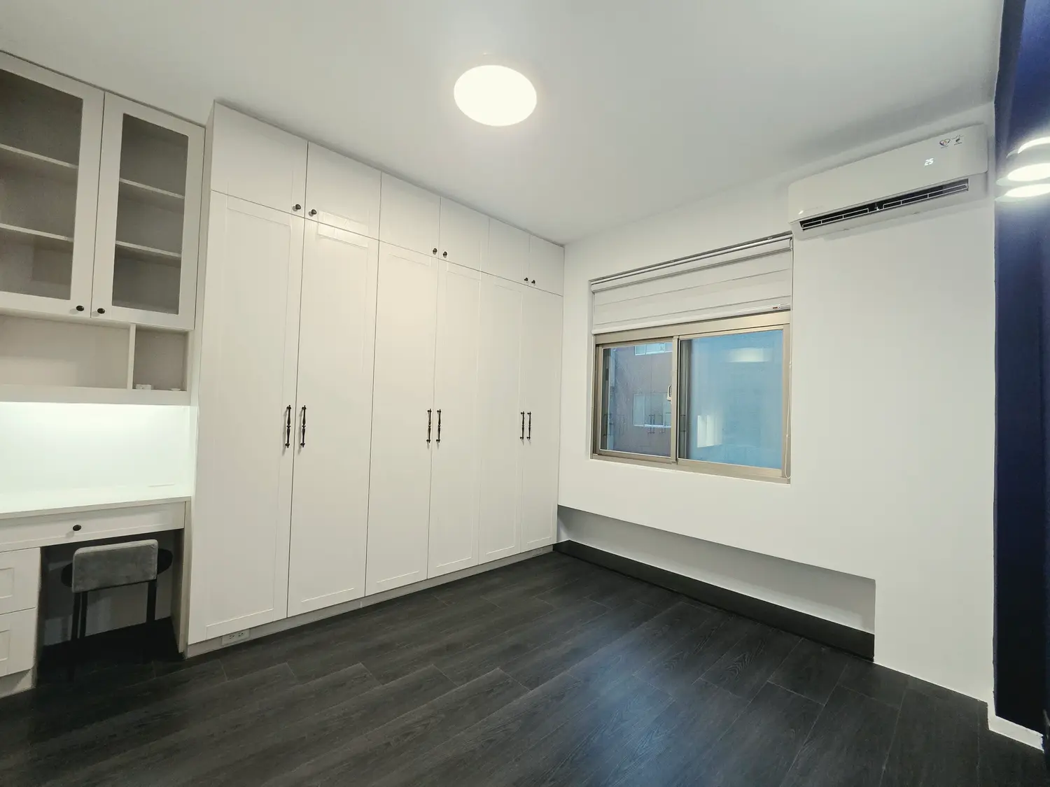 3 bedrooms apartment for rent in Daan District, Taipei City | NT$ 58 000 | 26 ping slide 1