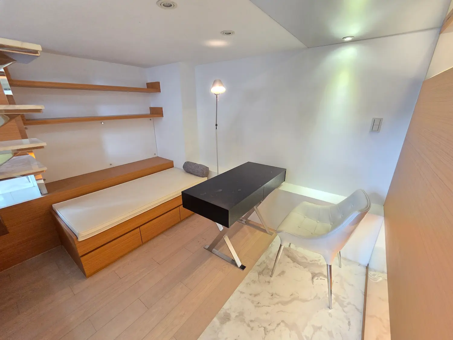 2 bedrooms apartment for rent in Daan District, Taipei City | NT$ 63 000 | 30 ping slide 8
