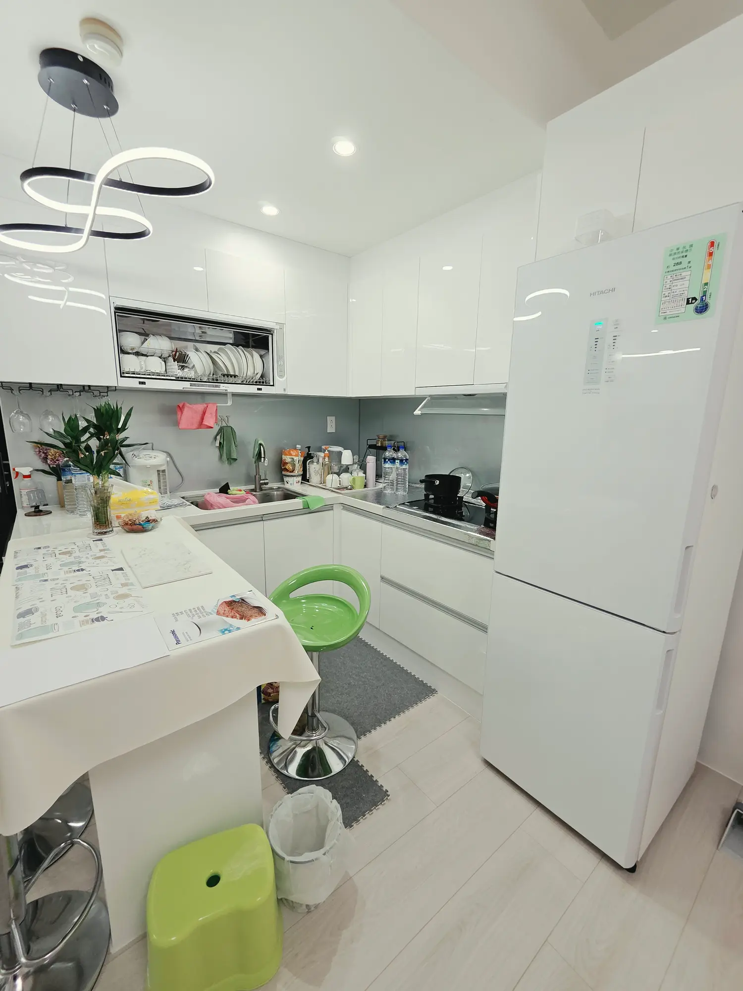 1 room apartment for rent in Zhongshan District, Taipei City | NT$ 40 000 | 12 ping slide 0