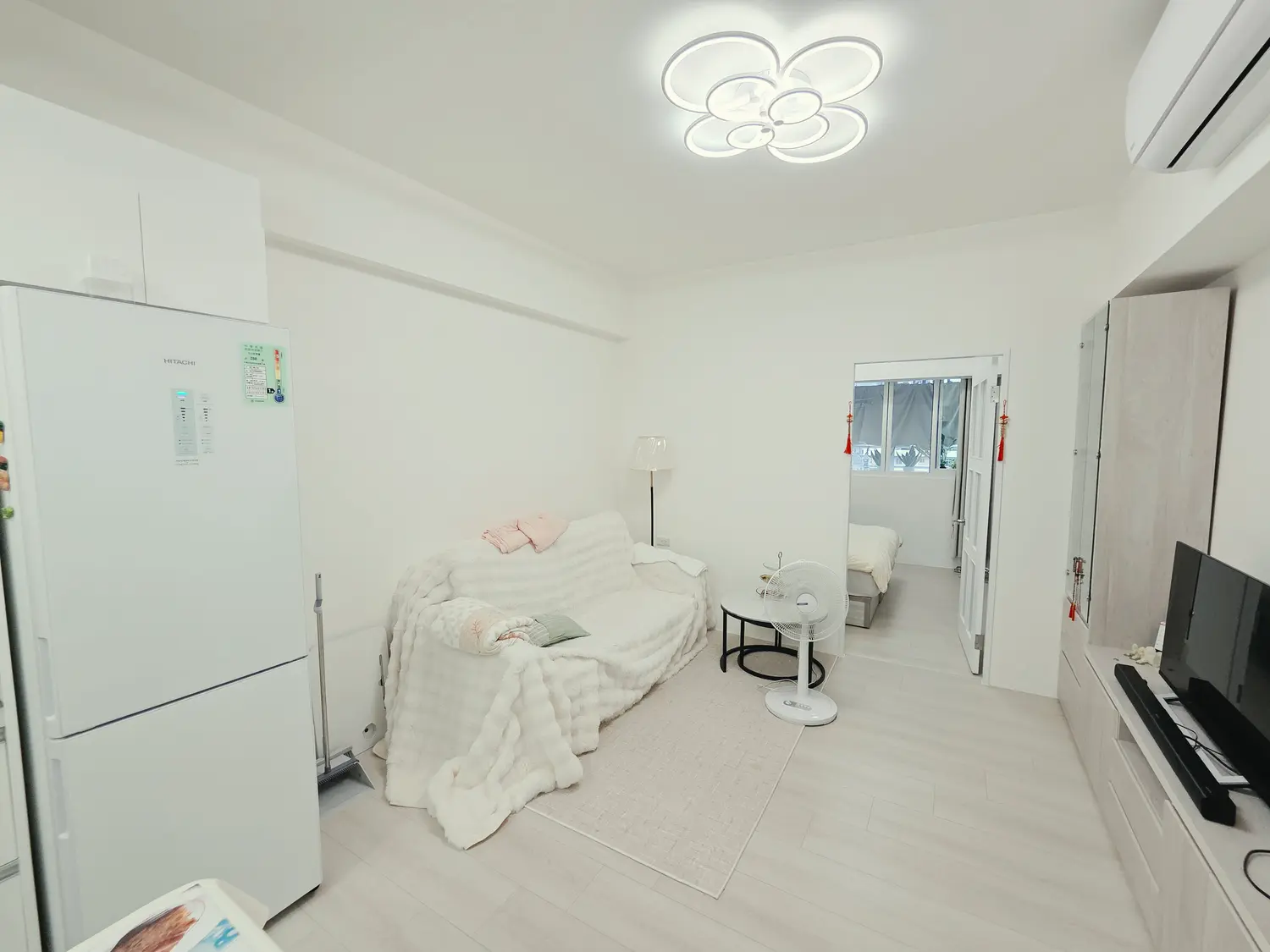 1 room apartment for rent in Zhongshan District, Taipei City | NT$ 40 000 | 12 ping slide 8