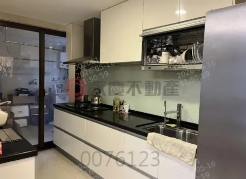 Studio apartment for rent in Tamsui District, New Taipei City | NT$ 48 000 | 77 ping slide 8