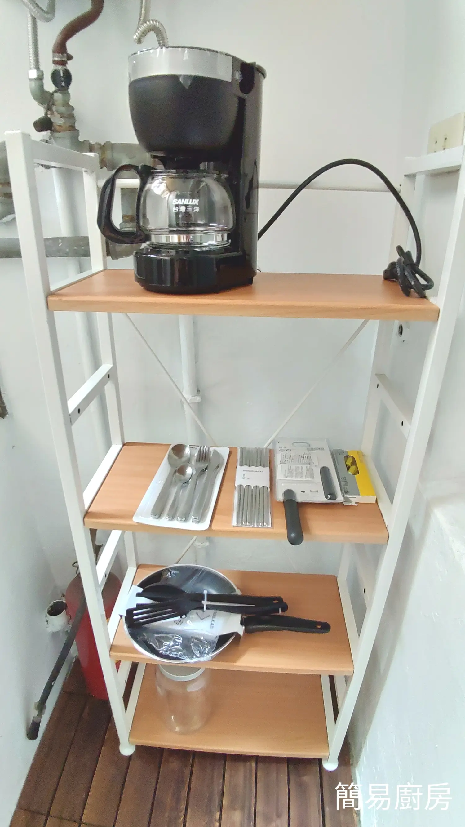Private room for rent TWD 7 500 - 3 ping - Songshan District,Taipei City slide 6