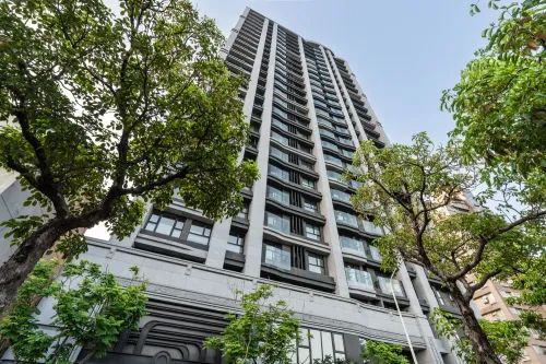 1 room apartment for rent in Zhongshan District, Taipei City | NT$ 98 330 | 21 ping slide 17