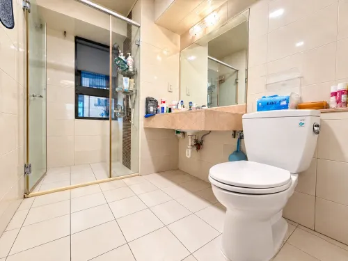 4 bedrooms apartment for sale in Gushan District, Kaohsiung City | NT$ 24 800 000 | 55 ping slide 7