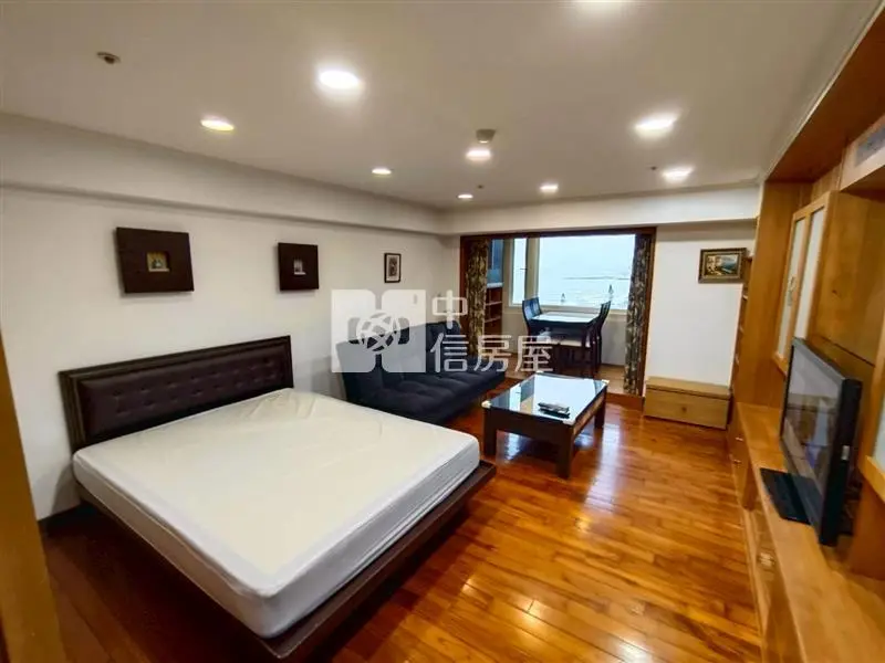 1 room apartment for sale in Wanli District, New Taipei City | NT$ 3 580 000 | 16 ping slide 3