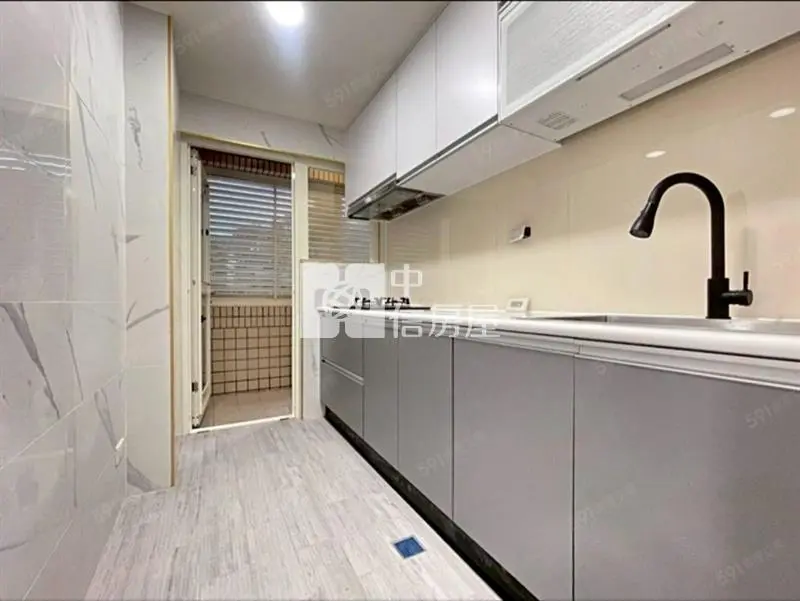 3 bedrooms apartment for sale in Anle District, Keelung City | NT$ 11 880 000 | 9 ping slide 1