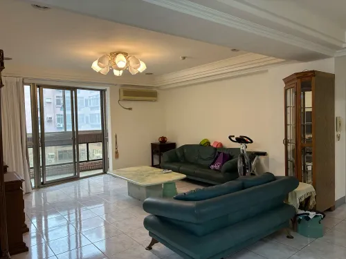 Apartment for rent TWD 35 000 - Minquan Street - 4 bedrooms