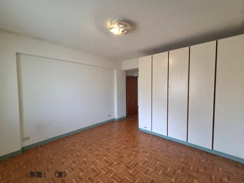 Apartment for rent TWD 41 000 - Lane 290, Section 6, Zhongshan N Rd - 3 bedrooms