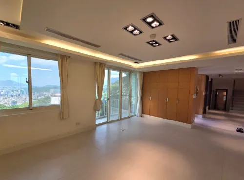 Villa for rent TWD 210 000 - Lane 5, Section 3, Yangde Blvd - 4 bedrooms