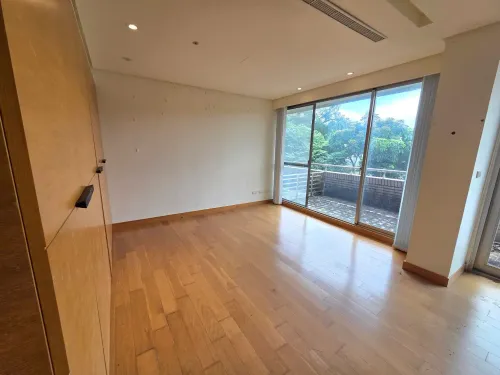 Villa for rent TWD 180 000 - Zhongyong 1st Rd - 5 bedrooms