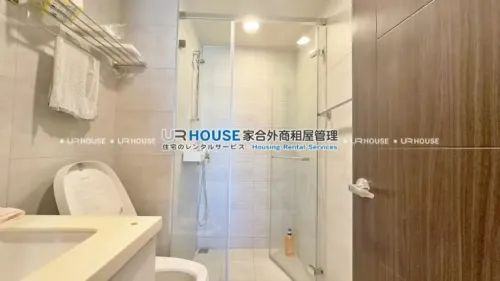 Apartment for rent TWD 100 000 -  - 3 bedrooms