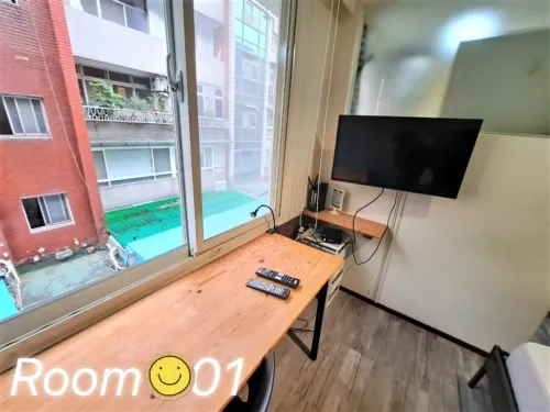 Private room for rent TWD 15 000 -  - 9 bedrooms