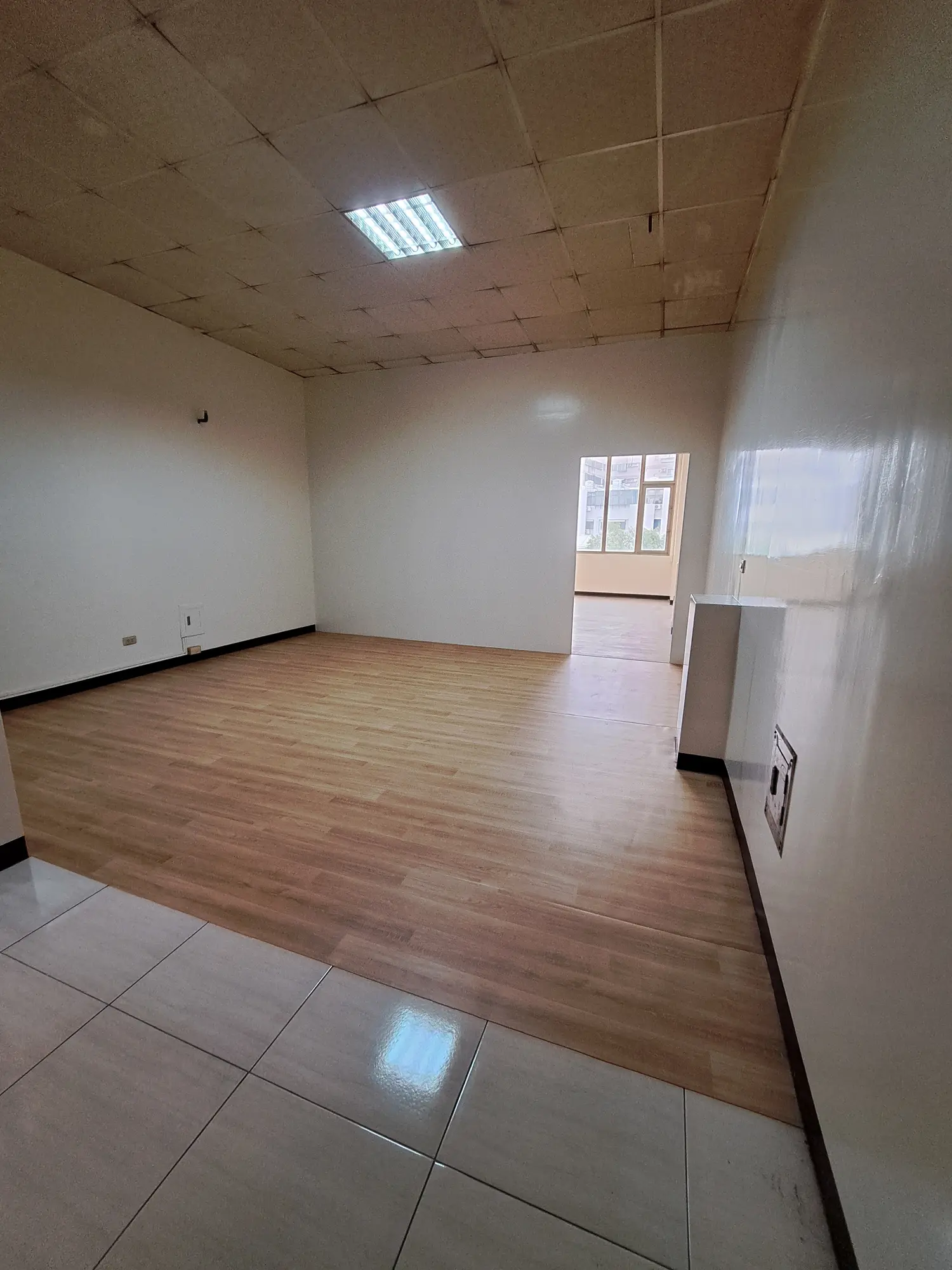 Shop / Retail for rent TWD 59 000 - 83 ping - Yongkang District, Tainan City slide 3