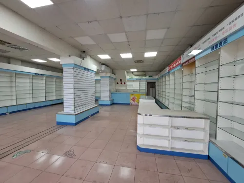 Shop / Retail for rent TWD 59 000 - 83 ping - Yongkang District, Tainan City slide 1