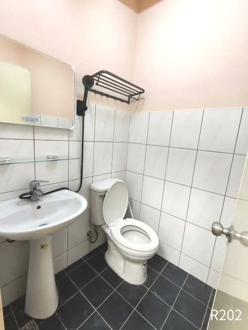 Private room for rent TWD 15 000 -  - 3 bedrooms