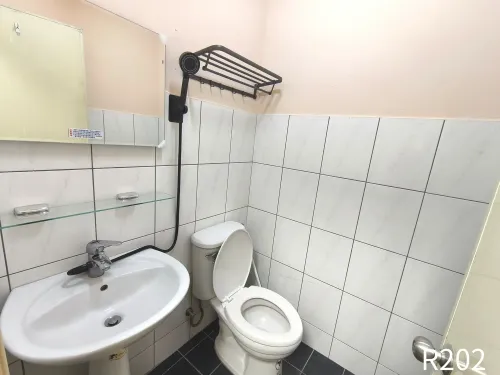 Private room for rent TWD 15 000 -  - 3 bedrooms