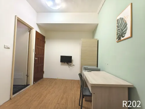 Private room for rent TWD 15 000 -  - 3 bedrooms
