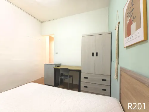Private room for rent TWD 15 000 -  - 3 bedrooms