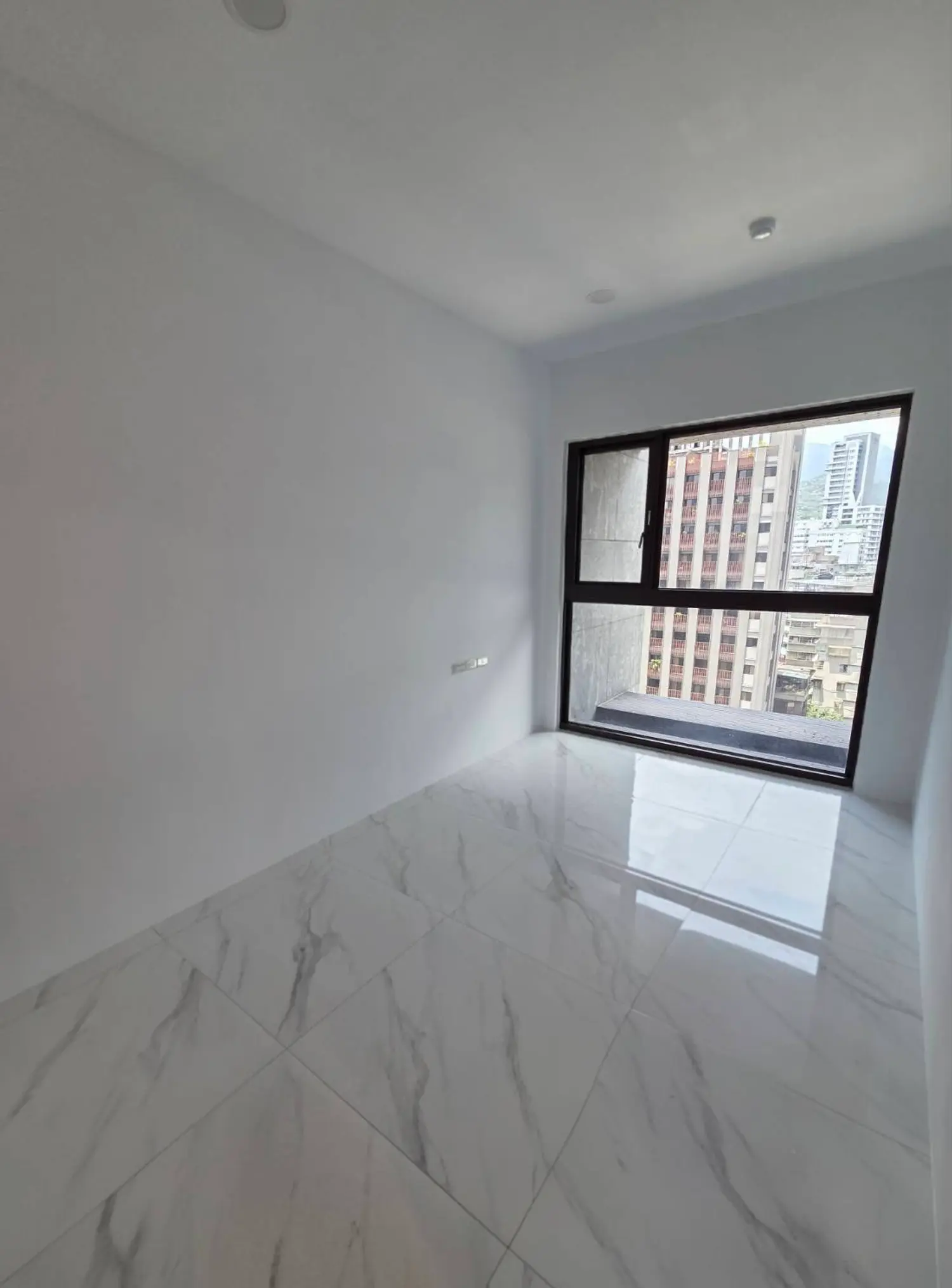 3 bedrooms apartment for rent TWD 145 000 - 31 ping - Taipei City,Shilin District slide 3
