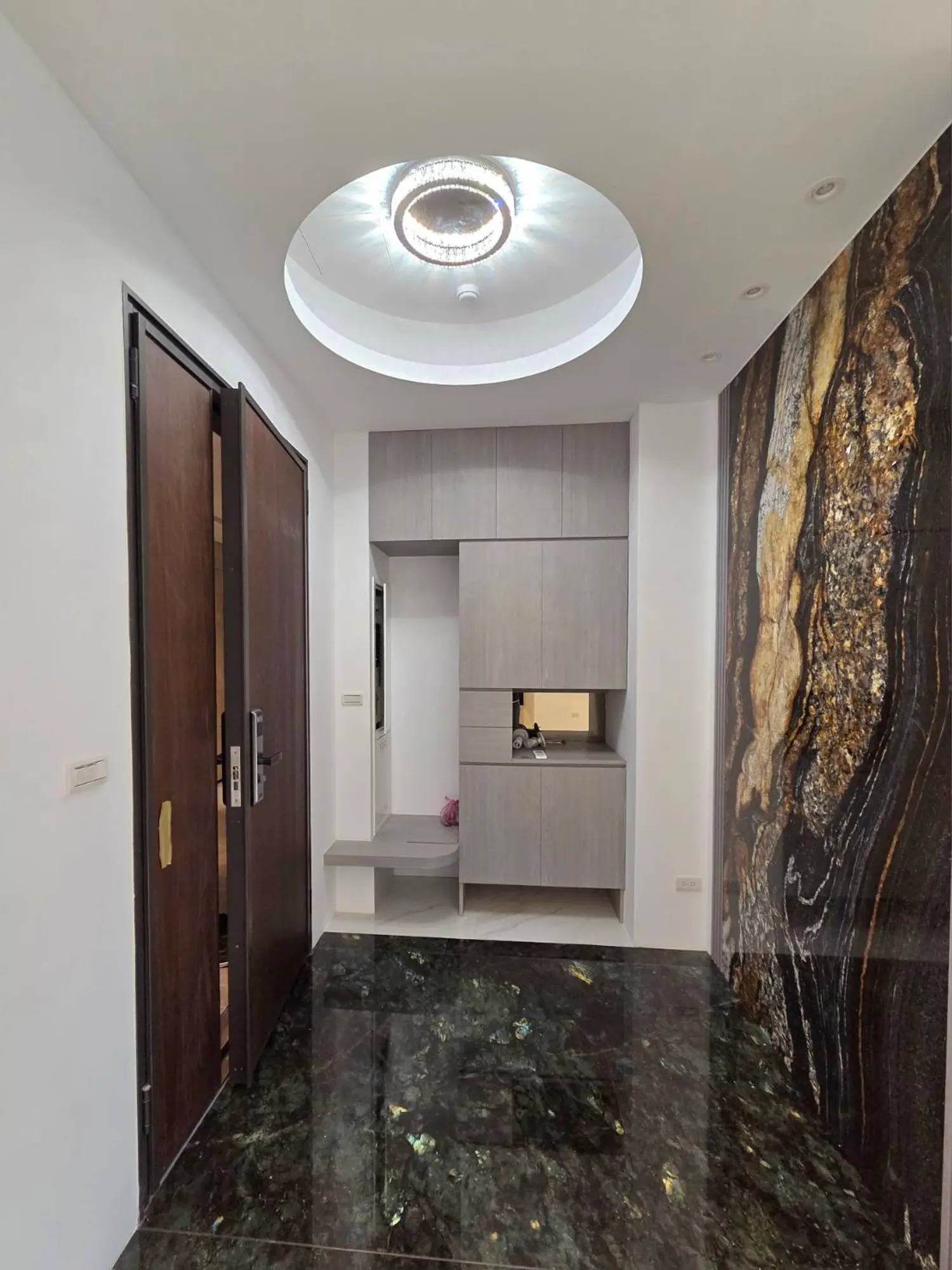3 bedrooms apartment for rent TWD 145 000 - 31 ping - Taipei City,Shilin District slide 0