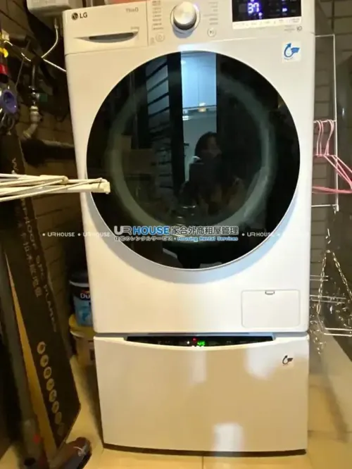 Apartment for rent TWD 37 000 - Hansheng West Road - 2 bedrooms