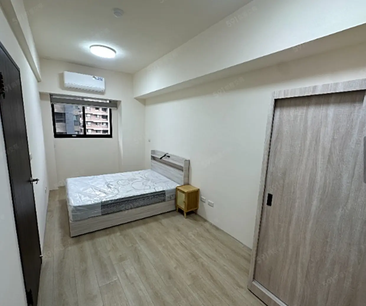 2 bedrooms apartment for rent in Tamsui District, New Taipei City | NT$ 26 800 | 35 ping slide 2