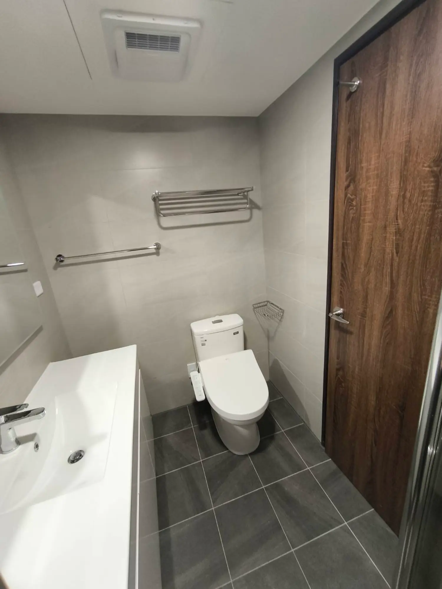 2 bedrooms apartment for rent TWD 26 000 - 19 ping - Sinsing District, Kaohsiung City slide 4