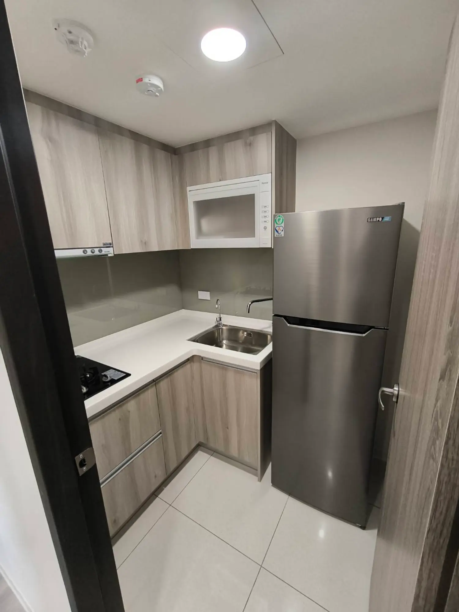 2 bedrooms apartment for rent TWD 26 000 - 19 ping - Sinsing District, Kaohsiung City slide 8