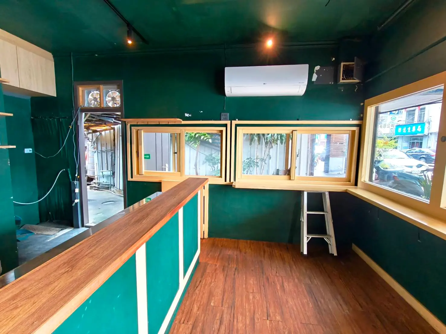 Shop / Retail for rent TWD 18 000 - 6 ping - Hualien City, Hualien County slide 4