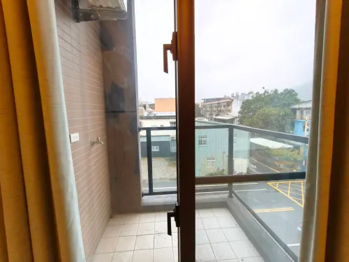 Room for rent TWD 6 500 - Fuxing Road - 4 bedrooms