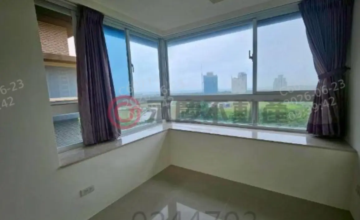 3 bedrooms apartment for rent in New Taipei City | NT$ 24 000 | 32 ping slide 0