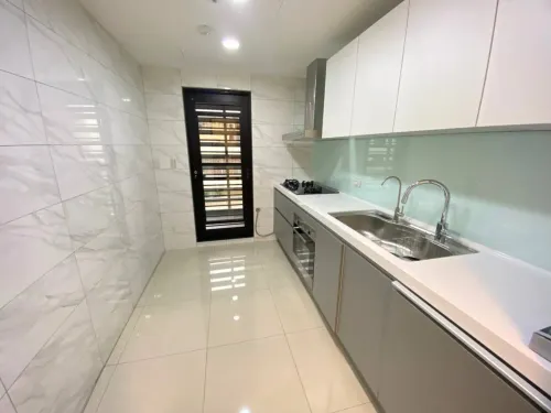 Apartment for rent TWD 148 000 - Lane 195, Section 6, Zhongshan N Rd - 3 bedrooms