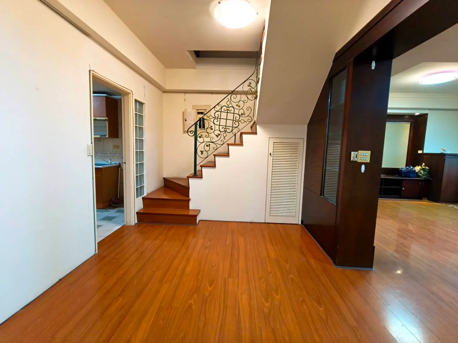 4 bedrooms apartment for sale in Hualien City, Hualien County | NT$ 15 880 000 | 62 ping slide 13