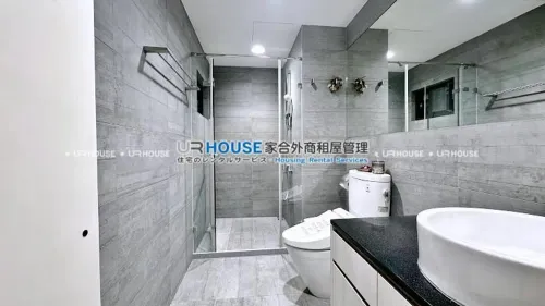 Apartment for rent TWD 62 000 -  - 4 bedrooms