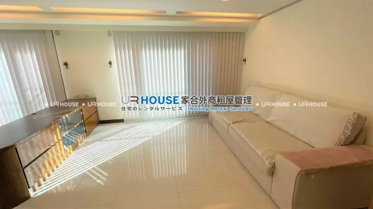 1 房 大安區, 台北市公寓出租 | NT$ 48 200 | 11 坪 slide 2