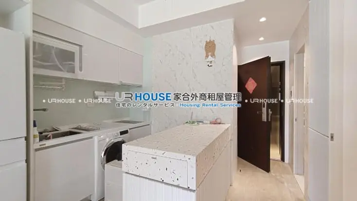 2 bedrooms apartment for rent in Datong District, Taipei City | NT$ 50 000 | 15 ping slide 2