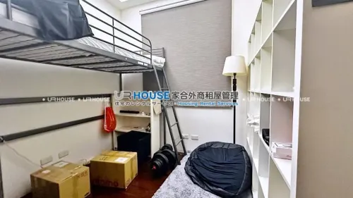 Apartment for rent TWD 80 000 -  - 4 bedrooms