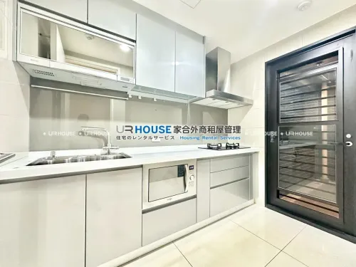 Apartment for rent TWD 40 000 - Section 1, Beixin Road - 2 bedrooms