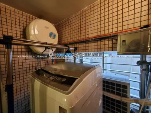 Apartment for rent TWD 26 000 -  - Studio
