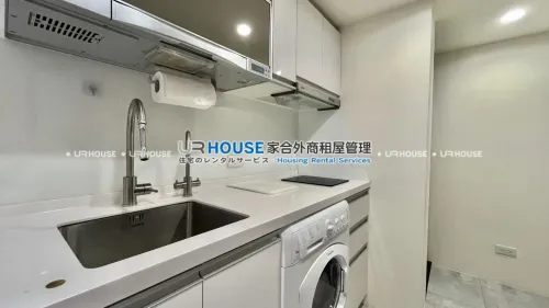 1 room apartment for rent in Songshan District, Taipei City | NT$ 65 000 | 15 ping slide 4