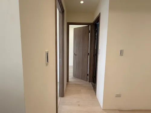 2 bedrooms apartment for rent in Sanchong District, New Taipei City | NT$ 35 800 | 24 ping slide 1