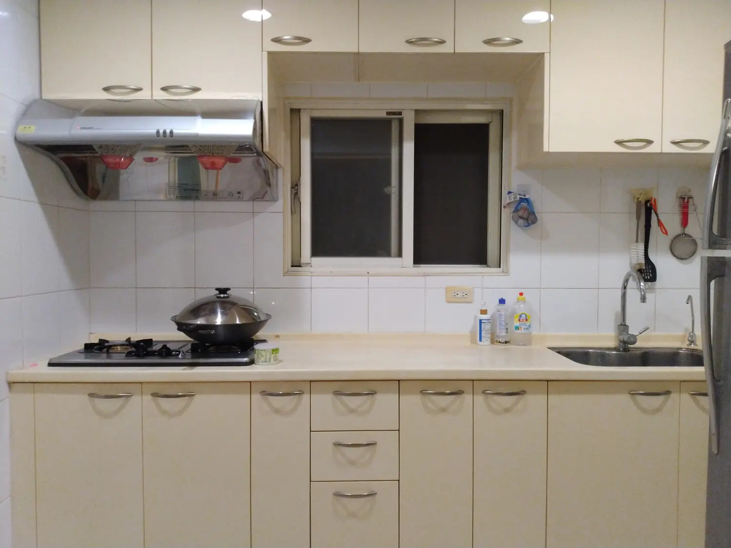 Room for rent in Xinyi District, Taipei City | NT$ 15 300 | 5 ping slide 3