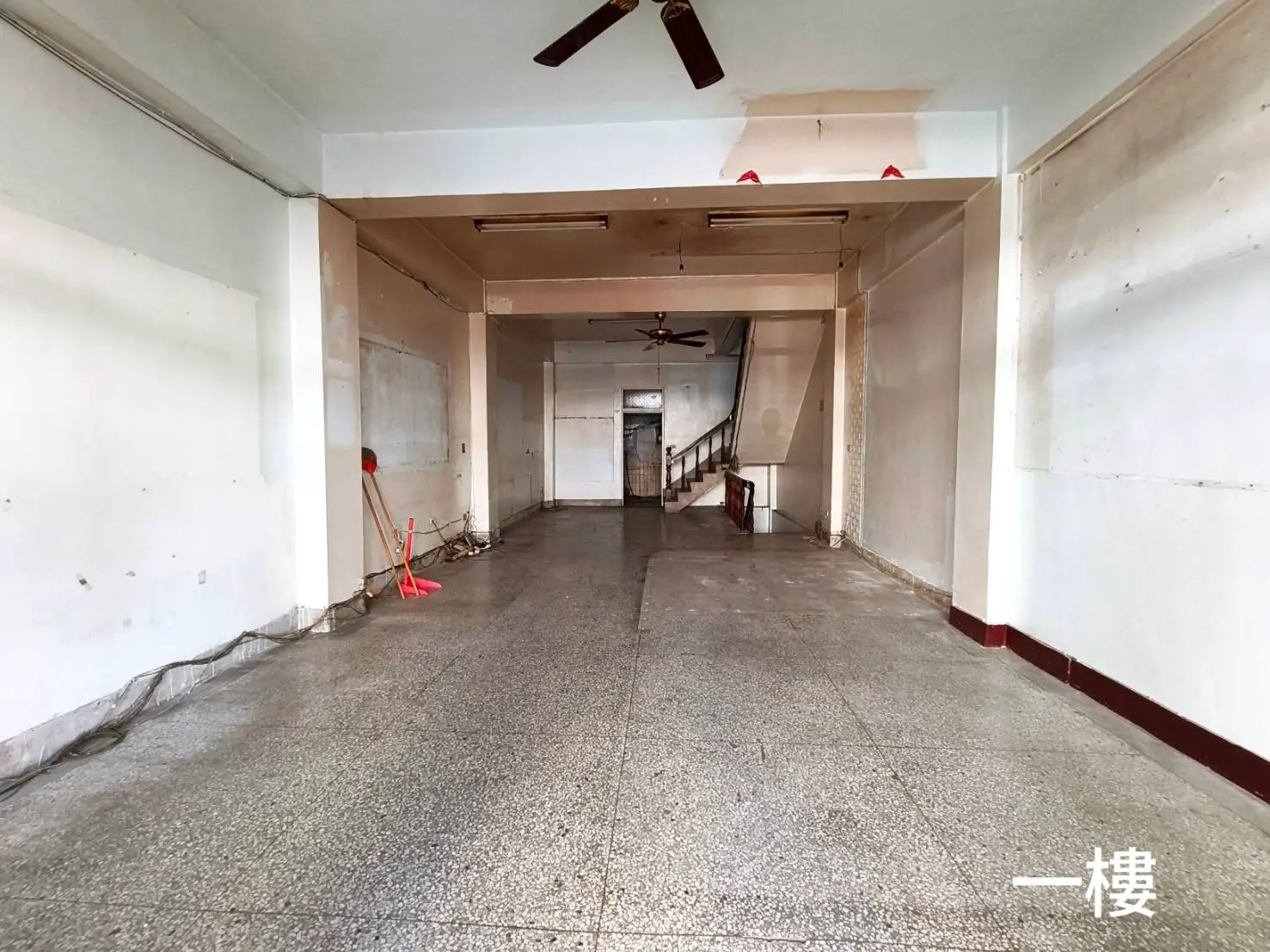 5 bedrooms townhouse for sale in Hualien City, Hualien County | TWD 1 950 000 | 135 ping slide 2