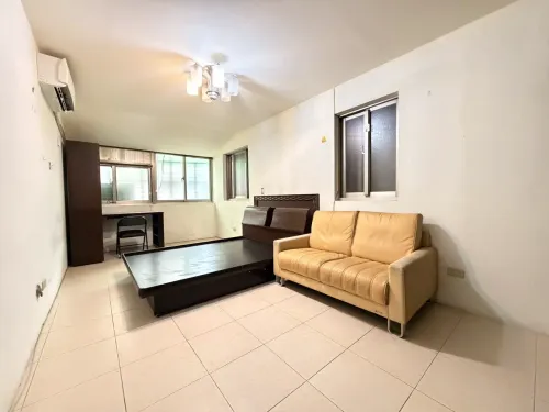 Room for rent NT$ 9 000 - Lane 249, Fuyuan Street - 3 bedrooms