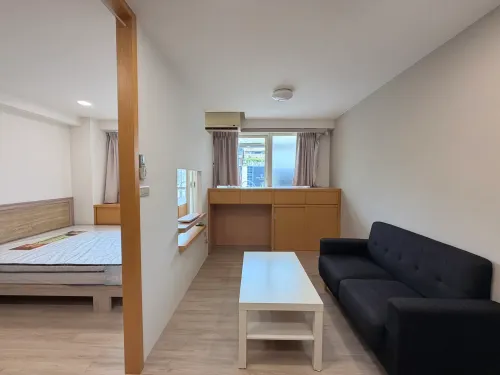 Room for rent NT$ 29 800 - Lane 39, Section 2, Zhongshan North Road - 1 room
