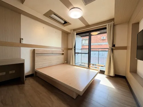 2 bedrooms apartment for rent in Sanchong District, New Taipei City | NT$ 35 000 | 20 ping slide 2