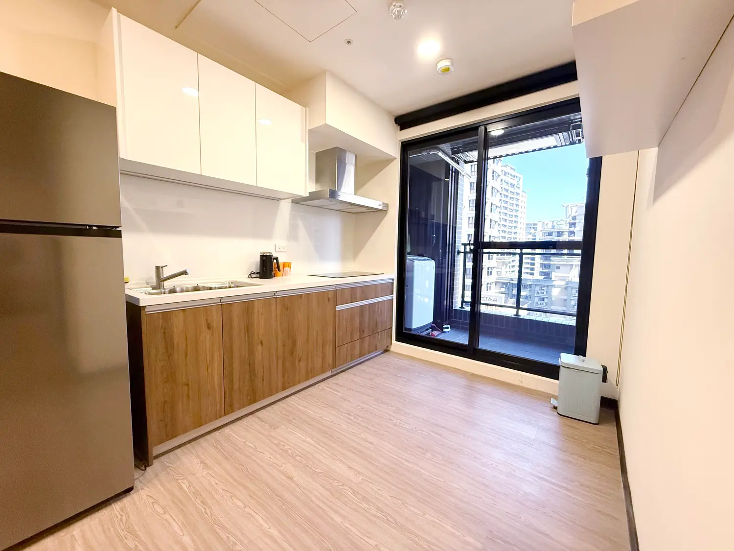 2 bedrooms apartment for rent in Linkou District, New Taipei City | NT$ 35 000 | 15 ping slide 2