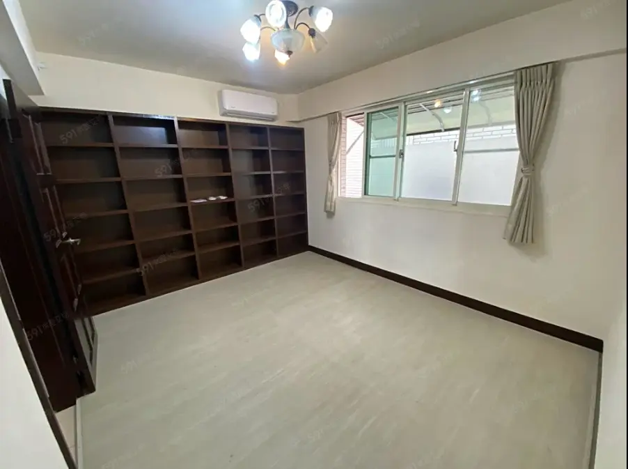 4 bedrooms townhouse for rent in Zhongli District, Taoyuan City | NT$ 30 000 | 20 ping slide 2